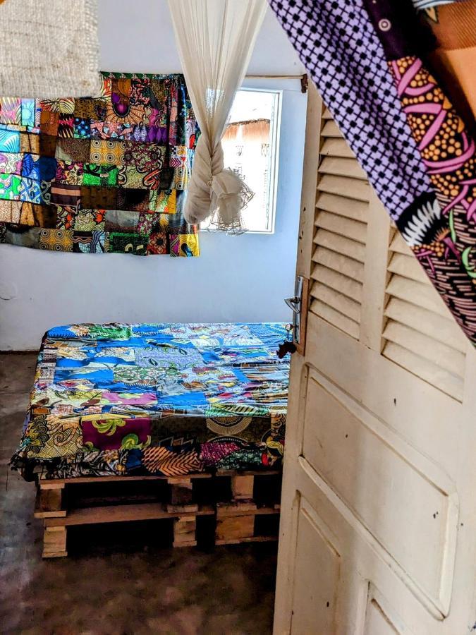 Chambres D'Hotes - Chez Mama Sedjro Porto-Novo Exteriör bild