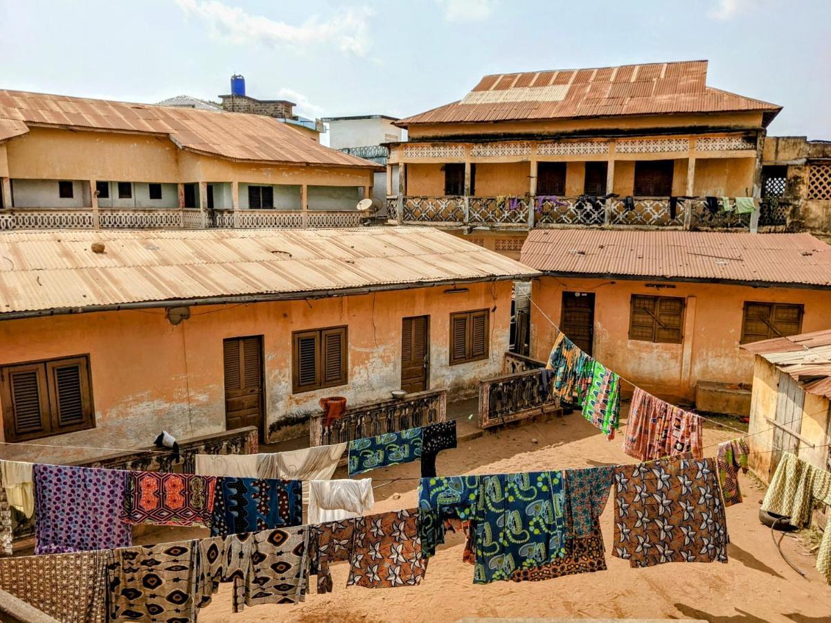 Chambres D'Hotes - Chez Mama Sedjro Porto-Novo Exteriör bild